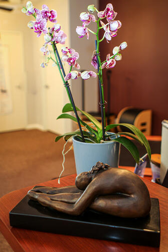 reAlign Orchid &amp; Sculpture
